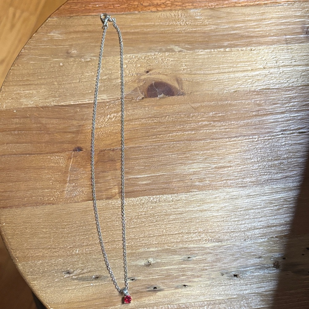 Elegant Silver Necklace with Red Gemstone
